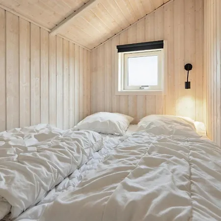 Dom wakacyjny Beautiful Home In Bjert With Sauna *